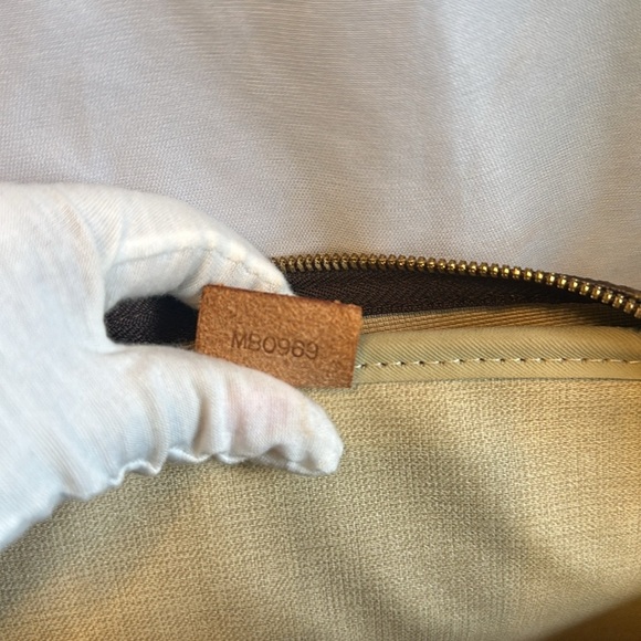 Louis Vuitton Deauville Authentic EUC - Picture 13 of 15